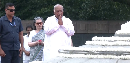 सद्भावना दिवस पर खड़गे ने राजीव गांधी को किया याद, कहा- युवाओं और तकनीकी प्रगति में है उनकी विरासत सद्भावना दिवस पर खड़गे ने राजीव गांधी को किया याद, कहा- युवाओं और तकनीकी प्रगति में है उनकी विरासत