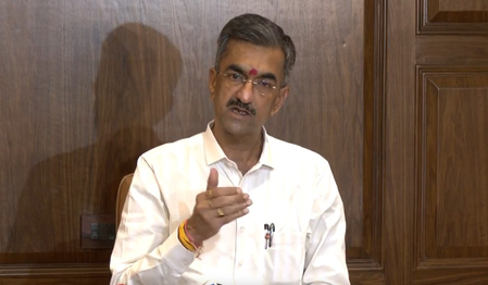 चुनाव चिह्न धनुष-बाण को फ्रीज करने की मांग पर भड़के शंभूराज देसाई, बोले- यह बालासाहेब ठाकरे की विचारधारा का अपमान चुनाव चिह्न धनुष-बाण को फ्रीज करने की मांग पर भड़के शंभूराज देसाई, बोले- यह बालासाहेब ठाकरे की विचारधारा का अपमान