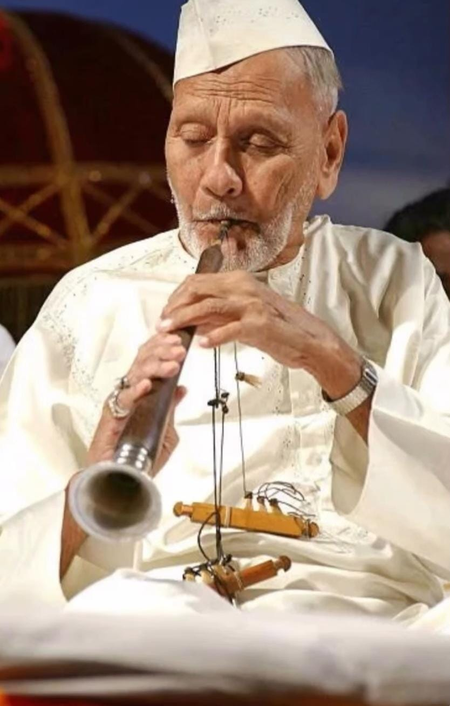 भारत रत्न उस्ताद बिस्मिल्लाह खान को पुण्यतिथि पर जैकी श्रॉफ ने दी श्रद्धांजलि भारत रत्न उस्ताद बिस्मिल्लाह खान को पुण्यतिथि पर जैकी श्रॉफ ने दी श्रद्धांजलि