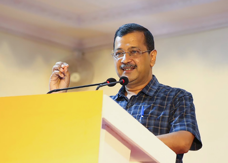 केजरीवाल का केंद्र सरकार पर हमला, बोले- प्रति व्यक्ति आय में बांग्लादेश से भी पीछे हुआ भारत केजरीवाल का केंद्र सरकार पर हमला, बोले- प्रति व्यक्ति आय में बांग्लादेश से भी पीछे हुआ भारत