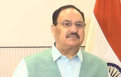 राहुल गांधी के धरने पर केंद्रीय मंत्री जेपी नड्डा का जोरदार हमला, कांग्रेस नेता को बताया कैमराजीवी