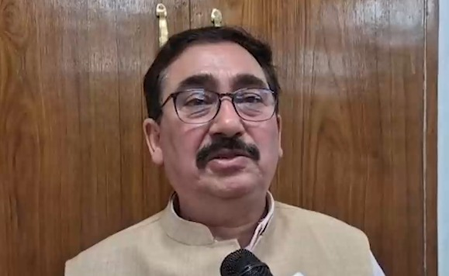 भाजपा विधायकों ने राष्ट्रगान का अपमान नहीं किया, वीडियो देख लीजिए विपिन परमार भाजपा विधायकों ने राष्ट्रगान का अपमान नहीं किया, वीडियो देख लीजिए विपिन परमार
