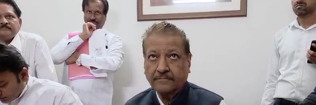राहुल गांधी लगातार छात्रों से संवाद कर रहे हैं पृथ्वीराज चव्हाण राहुल गांधी लगातार छात्रों से संवाद कर रहे हैं पृथ्वीराज चव्हाण