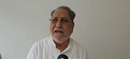 कुर्ला क्रेन हादसा लापरवाही का नतीजा, वंदे मातरम पर भाजपा ध्यान भटका रही हुसैन दलवई कुर्ला क्रेन हादसा लापरवाही का नतीजा, वंदे मातरम पर भाजपा ध्यान भटका रही हुसैन दलवई
