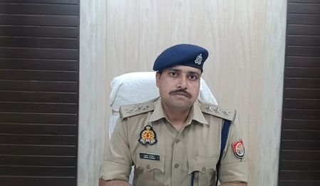 यूपी शराब के नशे में पिता ने बेटी के सिर में मारी गोली, हुई मौत यूपी शराब के नशे में पिता ने बेटी के सिर में मारी गोली, हुई मौत