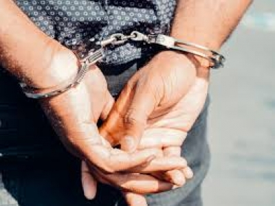 मराठी भाषा अनिवार्यता के विरोध में कांदिवली में रिक्शा चालकों की हड़ताल, मारपीट में 4 गिरफ्तार मराठी भाषा अनिवार्यता के विरोध में कांदिवली में रिक्शा चालकों की हड़ताल, मारपीट में 4 गिरफ्तार
