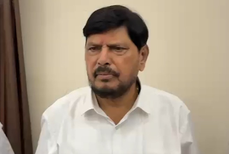 इथेनॉल से गाड़ियां खराब होने की शिकायतों की जांच हो रामदास अठावले इथेनॉल से गाड़ियां खराब होने की शिकायतों की जांच हो रामदास अठावले