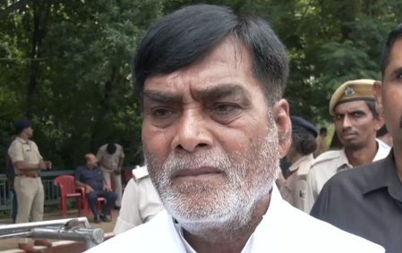कॉकरोच जनता पार्टी की राजनीतिक भूख बढ़ गई है राम कृपाल यादव कॉकरोच जनता पार्टी की राजनीतिक भूख बढ़ गई है राम कृपाल यादव