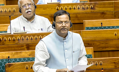 सपा के ‘झूठे वादों के पिटारे’ से जनता नहीं बहकेगी, अखिलेश पहले अपने शासन का हिसाब दें पंकज चौधरी सपा के ‘झूठे वादों के पिटारे’ से जनता नहीं बहकेगी, अखिलेश पहले अपने शासन का हिसाब दें पंकज चौधरी