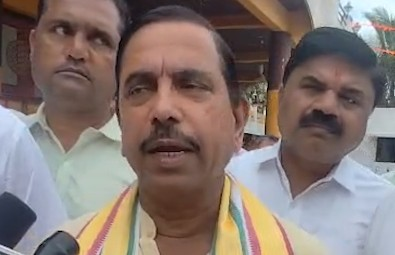 सरकारी भर्ती में बड़े पैमाने पर नकल और गड़बड़ी करने वालों के साथ कर्नाटक सरकार की मिलीभगतः प्रह्लाद जोशी