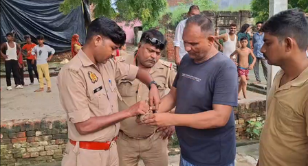हरदोई में एक घर के बाहर मिला हैंड ग्रेनेड, गांव में मचा हड़कंप, पुलिस ने बम निरोधक दस्ते को बुलाया