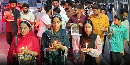 नाबालिग आदिवासी छात्रा से दुष्कर्म और मौत के खिलाफ राजौरी में कैंडल मार्च, जल्द से जल्द न्याय की मांग