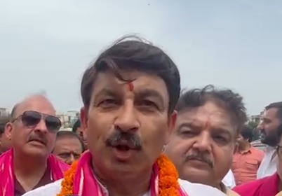 लोगों को भारतीय संस्कृति का अपमान करने वाले कालनेमियों से सावधान रहना चाहिए मनोज तिवारी