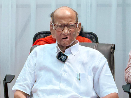 ससून डॉक की समस्याओं पर शरद पवार ने मुख्यमंत्री फडणवीस से तत्काल हस्तक्षेप की मांग की ससून डॉक की समस्याओं पर शरद पवार ने मुख्यमंत्री फडणवीस से तत्काल हस्तक्षेप की मांग की