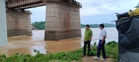 मूसलाधार बारिश से झारखंड बेहाल, गंगा सहित कई नदियां खतरे के निशान के ऊपर, कई जिलों में बाढ़ जैसे हालात मूसलाधार बारिश से झारखंड बेहाल, गंगा सहित कई नदियां खतरे के निशान के ऊपर, कई जिलों में बाढ़ जैसे हालात