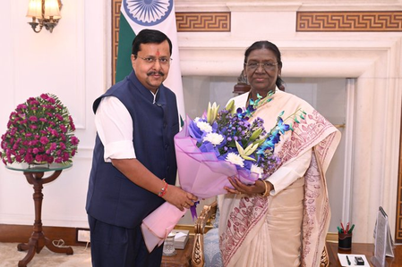 नितिन नवीन ने राष्ट्रपति द्रौपदी मुर्मु से की मुलाकात, बोले- राष्ट्र के प्रति सेवाभाव बहुत कुछ सिखाता है