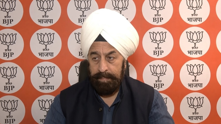 सोना न खरीदने और गैर-जरूरी विदेश यात्रा टालने की पीएम मोदी की अपील सही आरपी सिंह सोना न खरीदने और गैर-जरूरी विदेश यात्रा टालने की पीएम मोदी की अपील सही आरपी सिंह