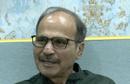 चुनिंदा लोगों का धन बढ़ रहा, आम आदमी की जेब खाली, जीडीपी ग्रोथ के दावों पर अधीर रंजन चौधरी चुनिंदा लोगों का धन बढ़ रहा, आम आदमी की जेब खाली, जीडीपी ग्रोथ के दावों पर अधीर रंजन चौधरी