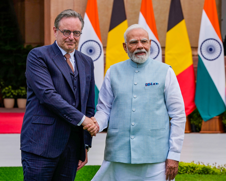 प्रधानमंत्री मोदी के राजनीतिक नेतृत्व को 25 साल बेल्जियम, नाइजीरिया और डोमिनिकन रिपब्लिक ने दी बधाई प्रधानमंत्री मोदी के राजनीतिक नेतृत्व को 25 साल बेल्जियम, नाइजीरिया और डोमिनिकन रिपब्लिक ने दी बधाई