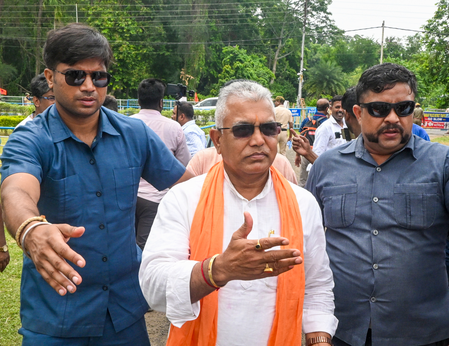 अगर अभिषेक के ऑफिस में तोड़-फोड़ हुई है, तो यह कानून-व्यवस्था का मामला है दिलीप घोष अगर अभिषेक के ऑफिस में तोड़-फोड़ हुई है, तो यह कानून-व्यवस्था का मामला है दिलीप घोष