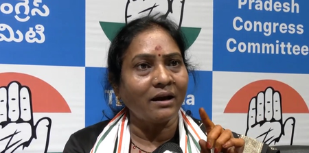 सवाल करने से पहले दलित सीएम बनाने के वादों का जवाब दें केसीआर, कांग्रेस नेता इंदिरा शोभन ने साधा निशाना