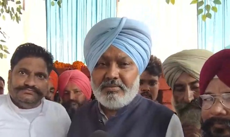 हरपाल सिंह चीमा का कांग्रेस पर तंज, कभी सीएम बदले, अब बदल रहे इंचार्ज हरपाल सिंह चीमा का कांग्रेस पर तंज, कभी सीएम बदले, अब बदल रहे इंचार्ज