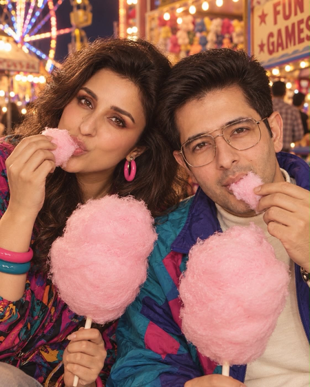 परिणीति चोपड़ा ने 80 के दशक के ट्रेंड में पति राघव चड्ढा से पूछा सवाल, हम पैदा होते ही क्यों नहीं मिले? परिणीति चोपड़ा ने 80 के दशक के ट्रेंड में पति राघव चड्ढा से पूछा सवाल, हम पैदा होते ही क्यों नहीं मिले?