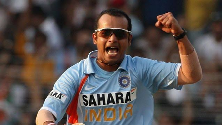 मुरली कार्तिक ऑस्ट्रेलिया के खिलाफ यादगार जीत के नायक, पर्याप्त मौके न मिलने के कारण छोटा रहा इंटरनेशनल करियर मुरली कार्तिक ऑस्ट्रेलिया के खिलाफ यादगार जीत के नायक, पर्याप्त मौके न मिलने के कारण छोटा रहा इंटरनेशनल करियर