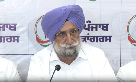 कांग्रेस सांसद सुखजिंदर रंधावा ने निर्मला सीतारमण को लिखा पत्र, राजविंदर कौर पर लगाए गंभीर आरोप कांग्रेस सांसद सुखजिंदर रंधावा ने निर्मला सीतारमण को लिखा पत्र, राजविंदर कौर पर लगाए गंभीर आरोप
