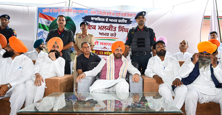 ईमानदारी का दावा करने वाली पंजाब की आप सरकार भ्रष्टाचार के आरोपों में घिरी  नायब सैनी