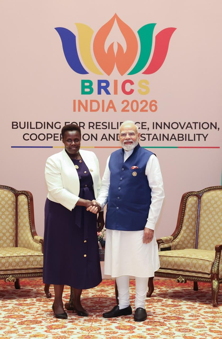 ब्रिक्स समिट में पीएम मोदी ने युगांडा की उपराष्ट्रपति से की द्विपक्षीय वार्ता, प्रौद्योगिकी और निवेश सहयोग बढ़ाने पर दिया जोर ब्रिक्स समिट में पीएम मोदी ने युगांडा की उपराष्ट्रपति से की द्विपक्षीय वार्ता, प्रौद्योगिकी और निवेश सहयोग बढ़ाने पर दिया जोर