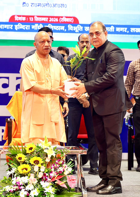 एक व्यक्ति और एक परिवार की कीमत चुकाता था पूरा उत्तर प्रदेश सीएम योगी एक व्यक्ति और एक परिवार की कीमत चुकाता था पूरा उत्तर प्रदेश सीएम योगी