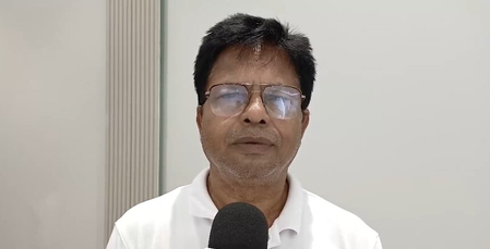 'मोहसिन नकवी से ट्रॉफी लेना हमारे लिए बेइज्जती होती', ऋचा घोष के पिता ने किया भारतीय टीम के फैसले का समर्थन