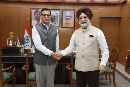 उपराज्यपाल संधू ने ब्रिक्स शिखर सम्मेलन की सुरक्षा के लिए दिल्ली पुलिस की सराहना की उपराज्यपाल संधू ने ब्रिक्स शिखर सम्मेलन की सुरक्षा के लिए दिल्ली पुलिस की सराहना की