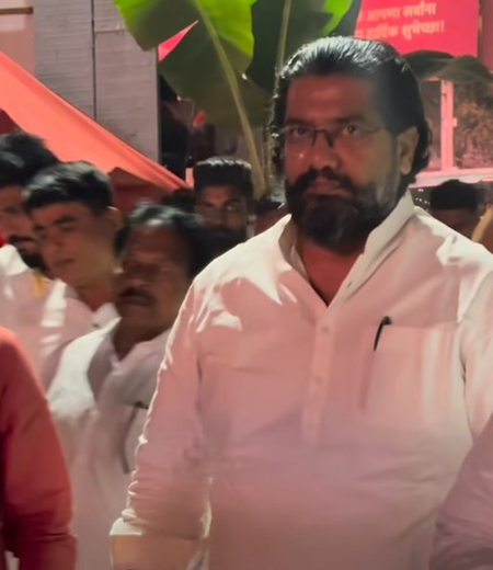 मराठा आरक्षण के लिए सिर्फ छत्रपति परिवार के हस्ताक्षर ही नहीं, बल्कि कानूनी समर्थन की भी जरूरत महाराष्ट्र के मंत्री मराठा आरक्षण के लिए सिर्फ छत्रपति परिवार के हस्ताक्षर ही नहीं, बल्कि कानूनी समर्थन की भी जरूरत महाराष्ट्र के मंत्री