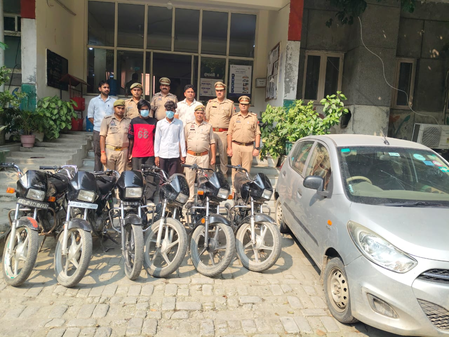 वाहन चोर गिरोह का खुलासा, दो शातिर गिरफ्तार, चोरी की छह बाइक और अवैध हथियार बरामद वाहन चोर गिरोह का खुलासा, दो शातिर गिरफ्तार, चोरी की छह बाइक और अवैध हथियार बरामद