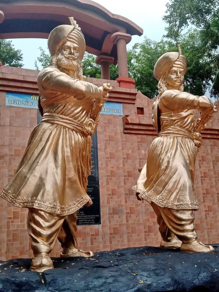 शंकर शाह और रघुनाथ शाह के बलिदान दिवस पर शिवराज चौहान और सीएम मोहन यादव समेत कई नेताओं ने दी श्रद्धांजलि शंकर शाह और रघुनाथ शाह के बलिदान दिवस पर शिवराज चौहान और सीएम मोहन यादव समेत कई नेताओं ने दी श्रद्धांजलि