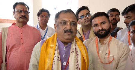 युवाओं से संवाद ही धर्म और संस्कृति से जोड़ने का सबसे बड़ा माध्यम प्रो. श्रीनिवास वरखेड़ी युवाओं से संवाद ही धर्म और संस्कृति से जोड़ने का सबसे बड़ा माध्यम प्रो. श्रीनिवास वरखेड़ी