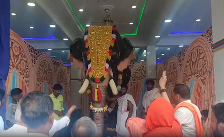 रायचूर के किल्ले बृहन्मठ में निकली 21वीं सद्भावना पदयात्रा, जीवित हाथी की जगह रोबोटिक हाथी बना आकर्षण का केंद्र रायचूर के किल्ले बृहन्मठ में निकली 21वीं सद्भावना पदयात्रा, जीवित हाथी की जगह रोबोटिक हाथी बना आकर्षण का केंद्र