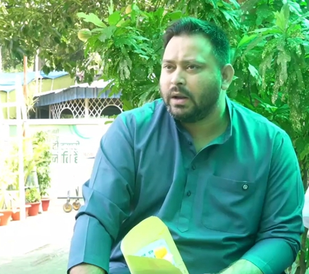 बिहार में कानून-व्यवस्था पर तेजस्वी का हमला, जमुई की घटना को लेकर सरकार पर साधा निशाना बिहार में कानून-व्यवस्था पर तेजस्वी का हमला, जमुई की घटना को लेकर सरकार पर साधा निशाना