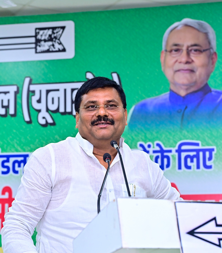 जदयू के प्रदेश अध्यक्ष उमेश कुशवाहा ने जमुई की घटना को एक अलग-थलग मामला बताया जदयू के प्रदेश अध्यक्ष उमेश कुशवाहा ने जमुई की घटना को एक अलग-थलग मामला बताया