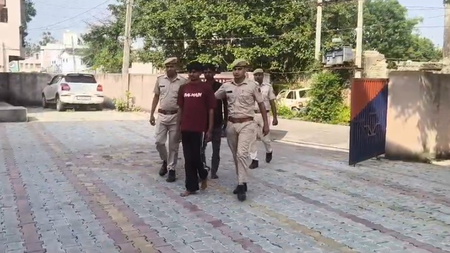 राजस्थान झालावाड़ कोतवाली पुलिस की कार्रवाई, बस में स्मैक तस्करी करते दो गिरफ्तार राजस्थान झालावाड़ कोतवाली पुलिस की कार्रवाई, बस में स्मैक तस्करी करते दो गिरफ्तार