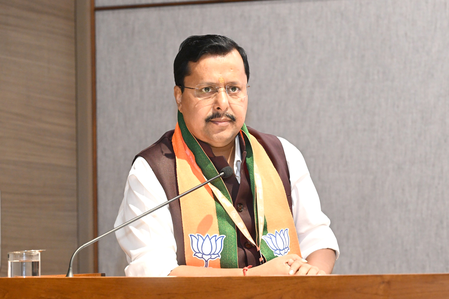 संत शिरोमणि गुरु रविदास ने सदियों से समाज को मानवता के मार्ग पर चलने की प्रेरणा दी नितिन नवीन संत शिरोमणि गुरु रविदास ने सदियों से समाज को मानवता के मार्ग पर चलने की प्रेरणा दी नितिन नवीन