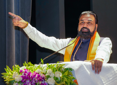 बिहार में मंत्री दर्जे वाले आयोग-बोर्ड के अध्यक्षों के वेतन-भत्ते बढ़े, कैबिनेट ने दी मंजूरी बिहार में मंत्री दर्जे वाले आयोग-बोर्ड के अध्यक्षों के वेतन-भत्ते बढ़े, कैबिनेट ने दी मंजूरी