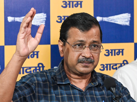 पीएम मोदी डिग्री मामला गुजरात हाई कोर्ट ने केजरीवाल की 25,000 रुपए के जुर्माने के खिलाफ अपील खारिज की