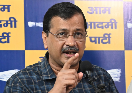 सुरक्षा देने में नाकाम सरकार बेटियों की आजादी पर लगा रही पाबंदी अरविंद केजरीवाल