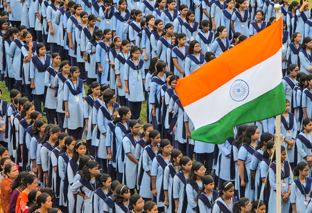 जब वंदे मातरम गाने पर लगता था जुर्माना, फिर भी क्रांतिकारियों के होठों पर रहा आजादी का तराना जब वंदे मातरम गाने पर लगता था जुर्माना, फिर भी क्रांतिकारियों के होठों पर रहा आजादी का तराना