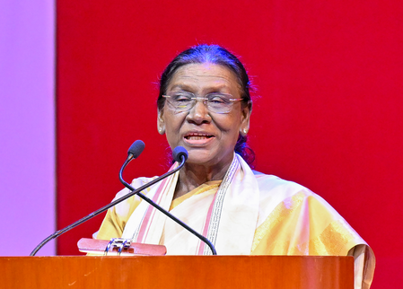 एशियन गेम्स राष्ट्रपति द्रौपदी मुर्मु और खेल मंत्री मांडविया ने गोल्ड और सिल्वर जीतने वाली शूटिंग टीम को दी बधाई