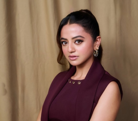 इसे सुनते ही डांस करने का मन करता है, हेली शाह का नवरात्र स्पेशल सॉन्ग गलगोटो रिलीज इसे सुनते ही डांस करने का मन करता है, हेली शाह का नवरात्र स्पेशल सॉन्ग गलगोटो रिलीज
