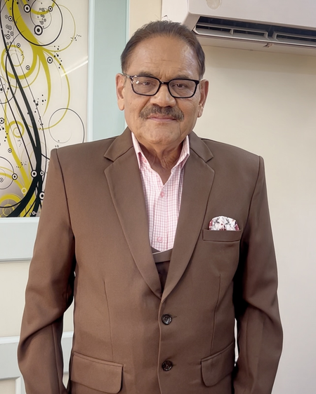 मुश्ताक खान के बेटे मोहसिन खान ने फैंस का जताया आभार, बोले- आपने ही उन्हें पहचान दिलाई मुश्ताक खान के बेटे मोहसिन खान ने फैंस का जताया आभार, बोले- आपने ही उन्हें पहचान दिलाई
